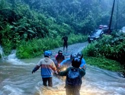 Teobaldus Hemma Desak Pemda Kabupaten Manggarai Tuntaskan Pembangunan Infrastruktur jalan di Desa Renda Kecamatan Satar Mese Utara.