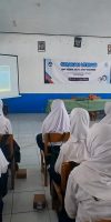 Literasi Menguatkan Karakter, Hifni Djafar Motivasi Siswa SMPN SATAP Ekoreko