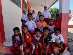 Sedih, MBG Belum Menjangkau Pulau Ende, Siswa Sampaikan Harapan.