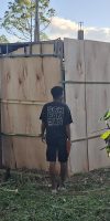 OMK Kuasi Peibenga Bersama Pastor Paroki Terlibat Membangun Posko Puskesmas Pascagempa