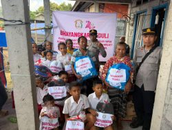​Bhayangkari Polda Papua Salurkan Bantuan Sosial untuk Warga Terdampak Gempa Flores di Ende