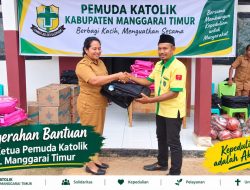 PT. Djarum dan Pemuda Katolik Kab.Manggarai Timur Salurkan Bantuan Untuk Anas Sekolah Yang Berdampak Gempa Flores